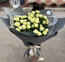 Букет Белые кустовые розы Солинеро в Чистые Боры