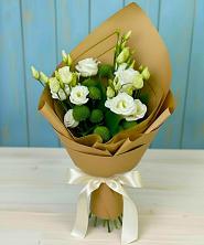 Букет цветов из:  Хризантемы и Лизиантусы в Чистые Боры