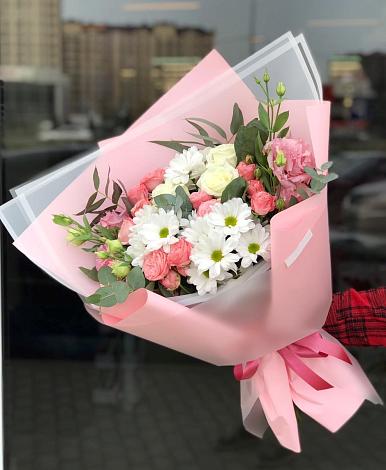 Букет цветов из: Розы, Лизиантусы и Хризантемы в Чистые Боры